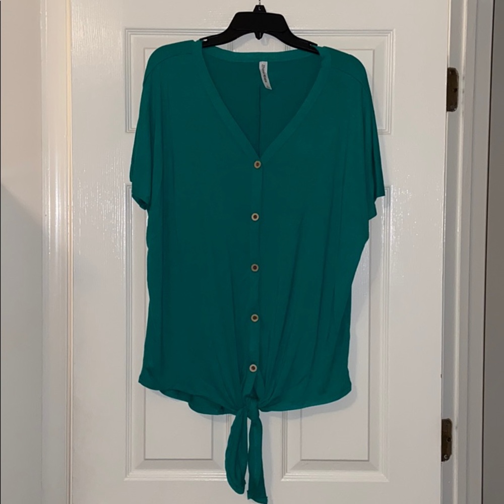 Kelly green tie-up, button up shirt